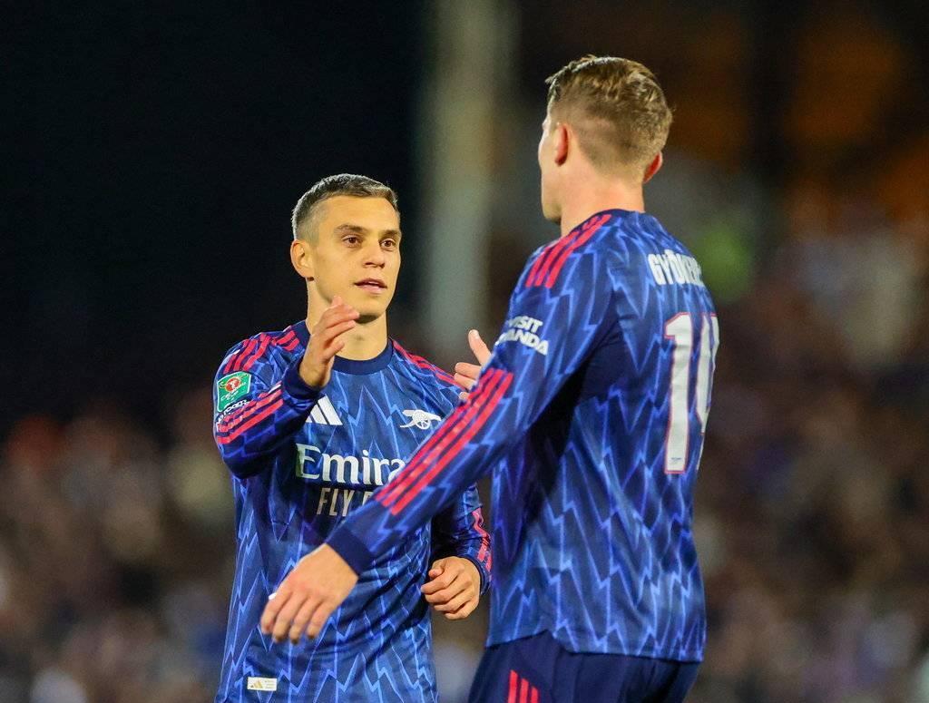 yid, 扑出, 萨利巴送出 yid, 扑出, 萨利巴送出